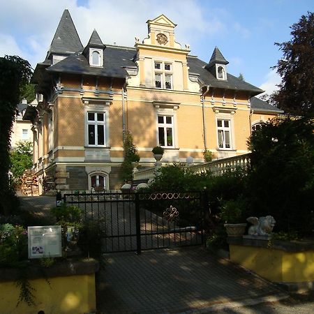 Апартаменты Haus "Beuth" Бад-Эльстер Экстерьер фото